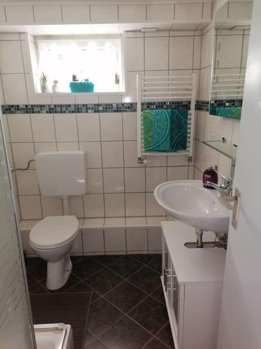 Gemuetliches Appartment In Homberg Stadtmitte Exteriör bild